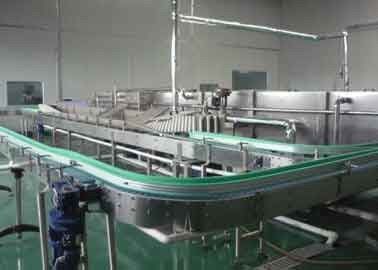 Chiny Wytrzymała linia produkcyjna do maszyn do produkcji napojów gazowanych na dwie / trzy częściowe puszki dostawca